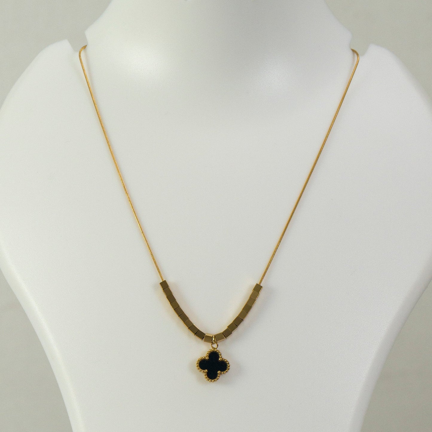 Anti tarnish Pendant Necklace - UBK3235