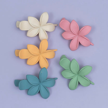 Matte Floral Hair Claw (1Dz) - UBKWS2421