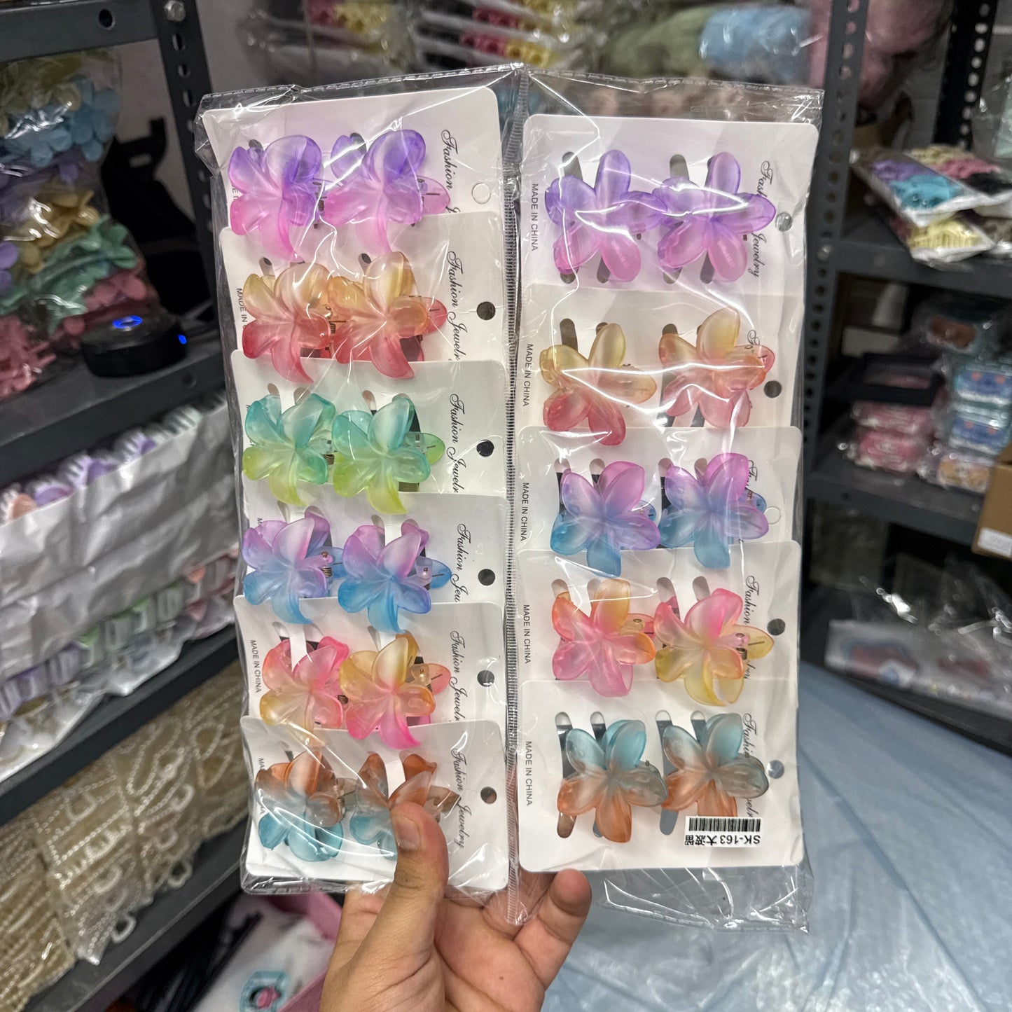 Gradient Mini Flower Hair Claw (1Dz) - UBKWS2479