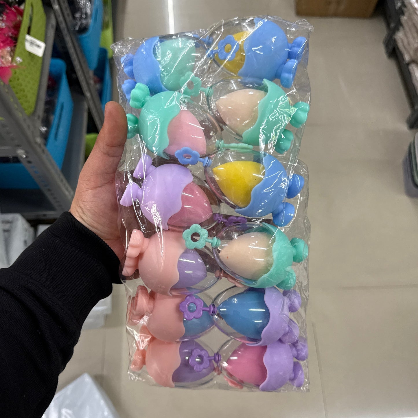 Makeup Sponge with Cute Egg-Shaped Holder (12 Pcs) - UBKWS1088