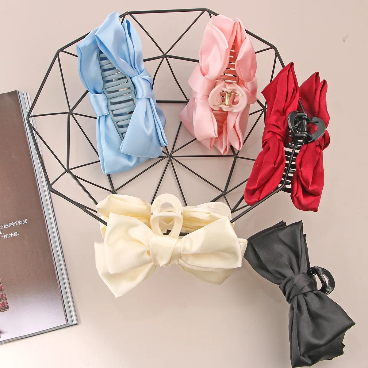 Shiny Bow Hair Claw ( Pack of 12 ) - UBKWS390